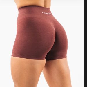 Alphalete AMPLIFY SHORT 4.5"
Women's Seamless Scrunch Short